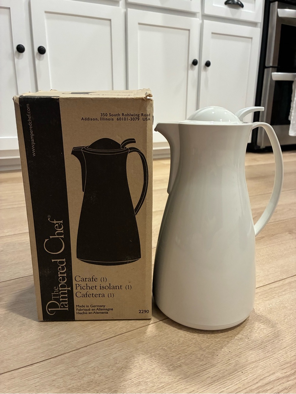 Pampered Chef 33 oz Insulated Carafe #2290 Hot & Cold Beverages Made in Germany